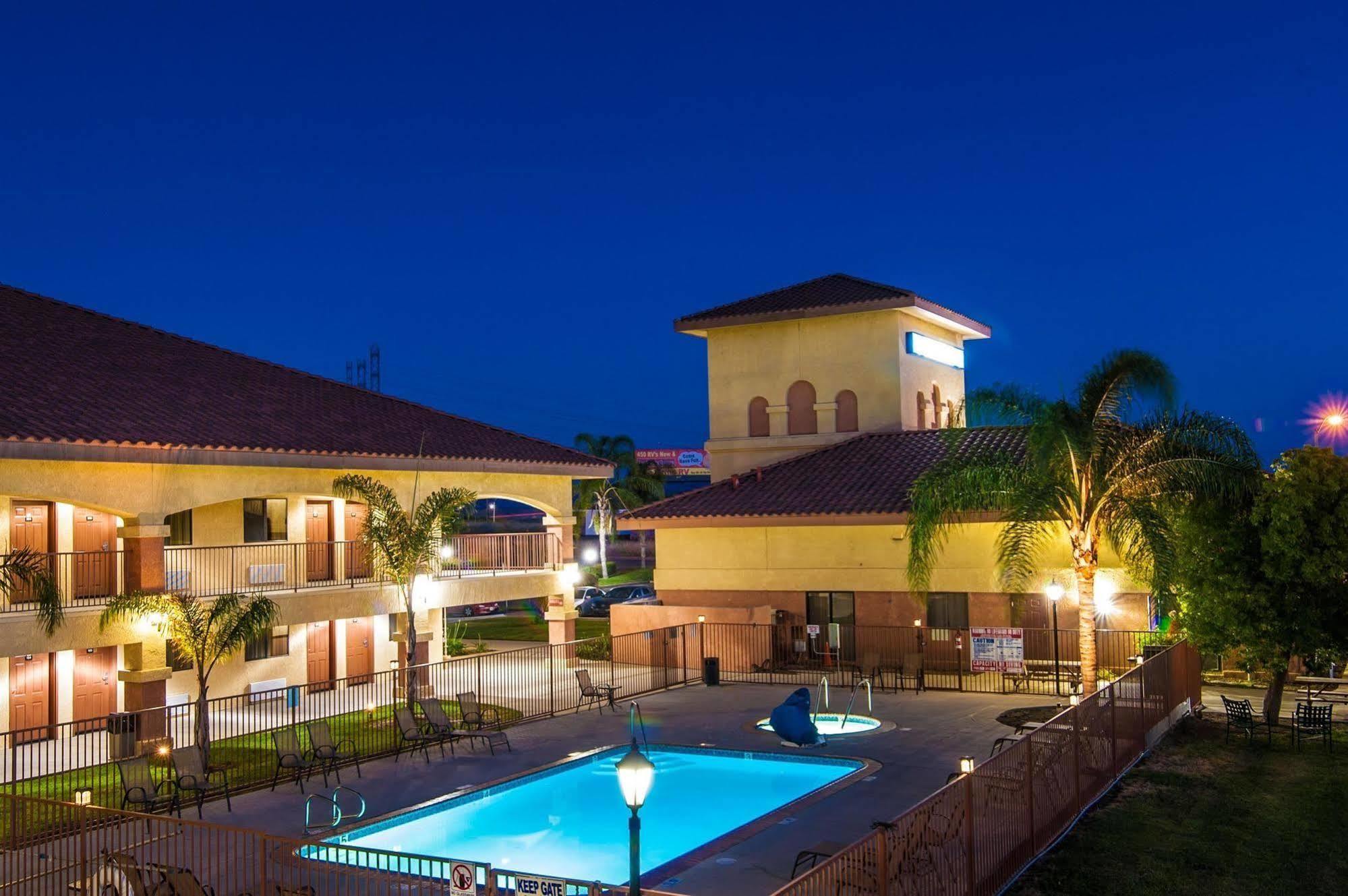 Motel 6-Santa Nella, Ca - Los Banos Екстер'єр фото